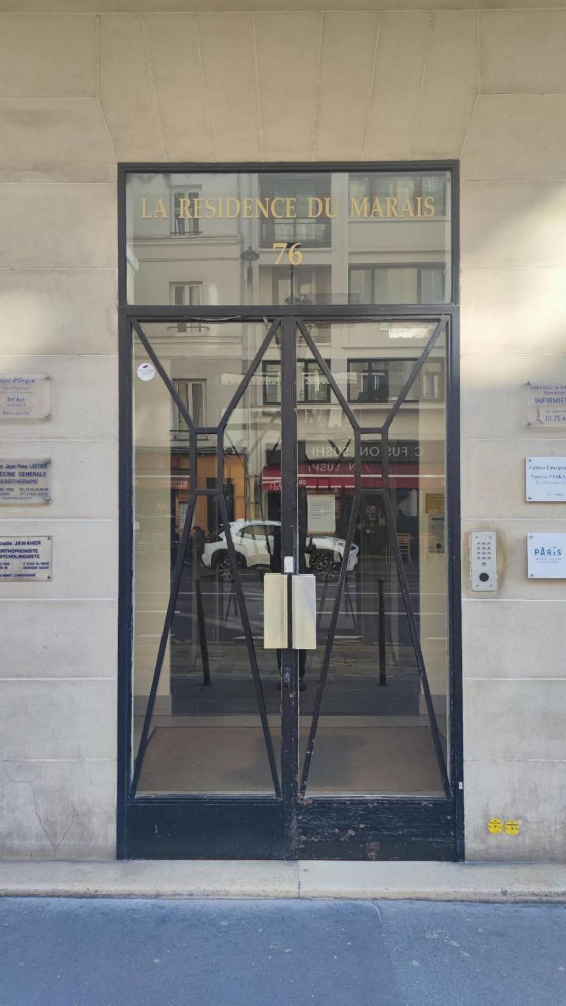 Comfortable Near Marais Beaubourg Apartamento *