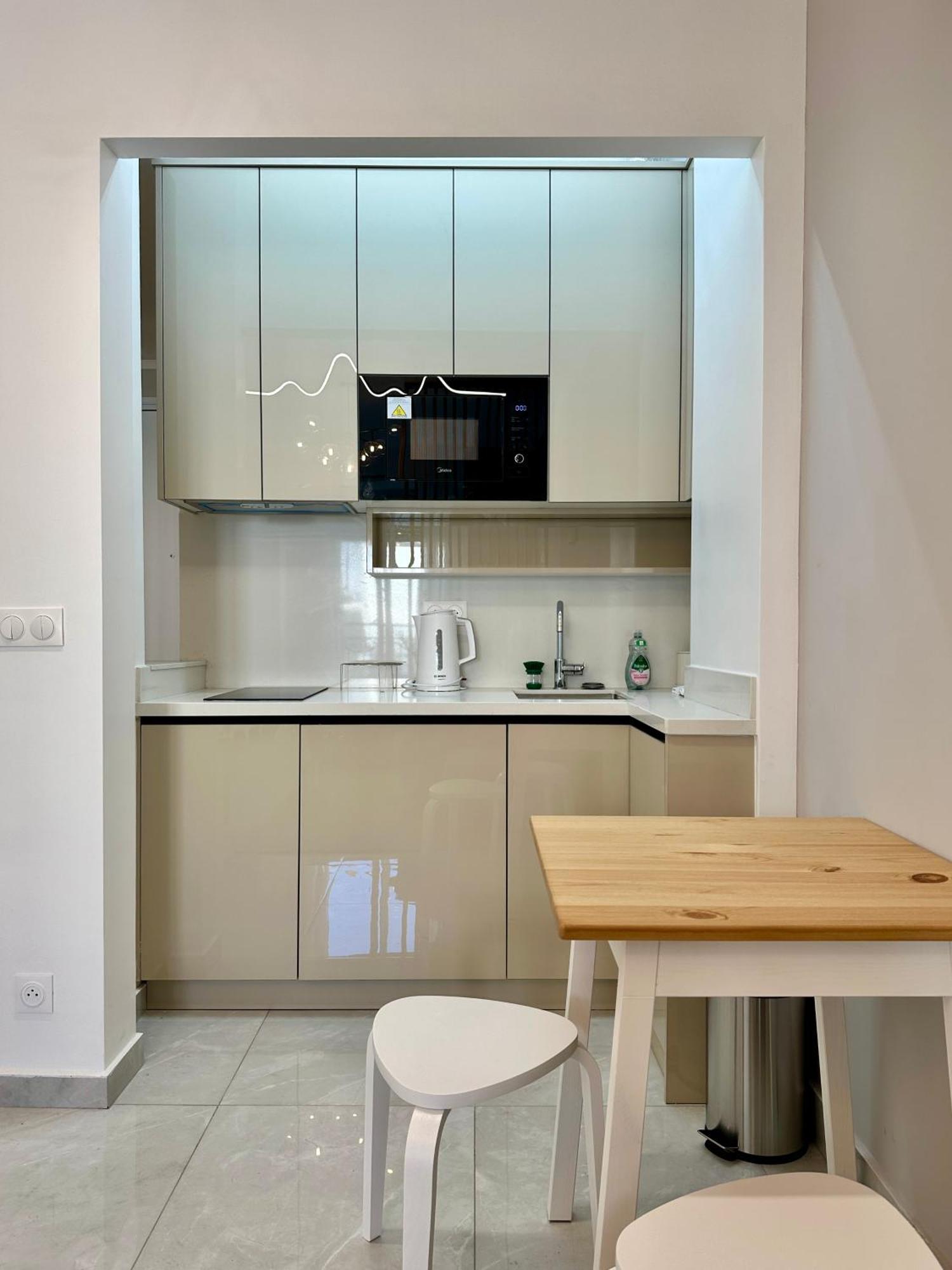 Comfortable Near Marais Beaubourg * Parigi